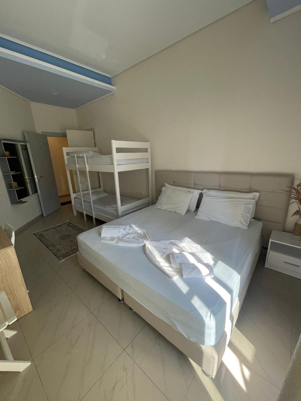 Vlorë Fa_Holidays מראה חיצוני תמונה